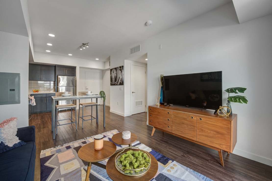 The Fifty Five Fifty Image 6