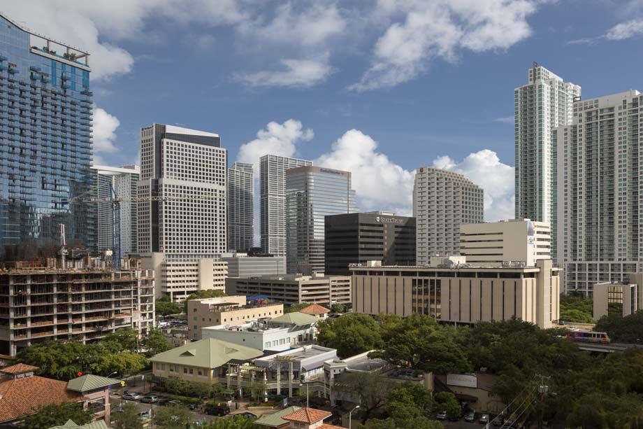 Camden Brickell Image 35