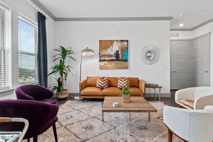 Reveal Skyline Image 38