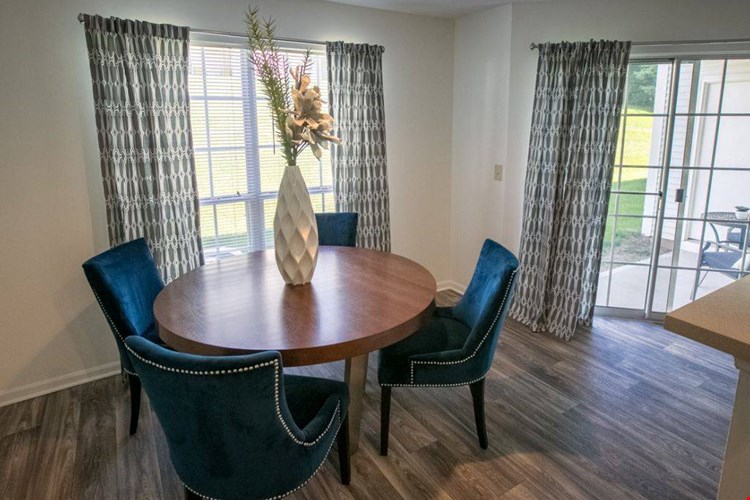 Kensington Grove Apartments Image 6