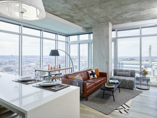 Two Light Luxury Apartments Image 25