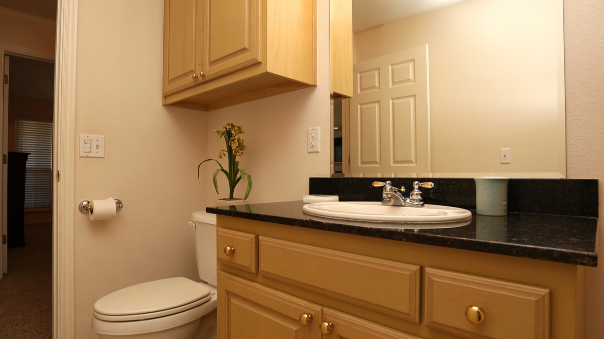 The Chesterfield Image 24