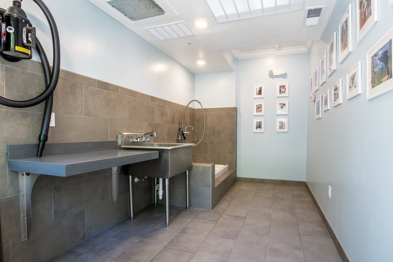 Fountain View on the Plaza Image 8