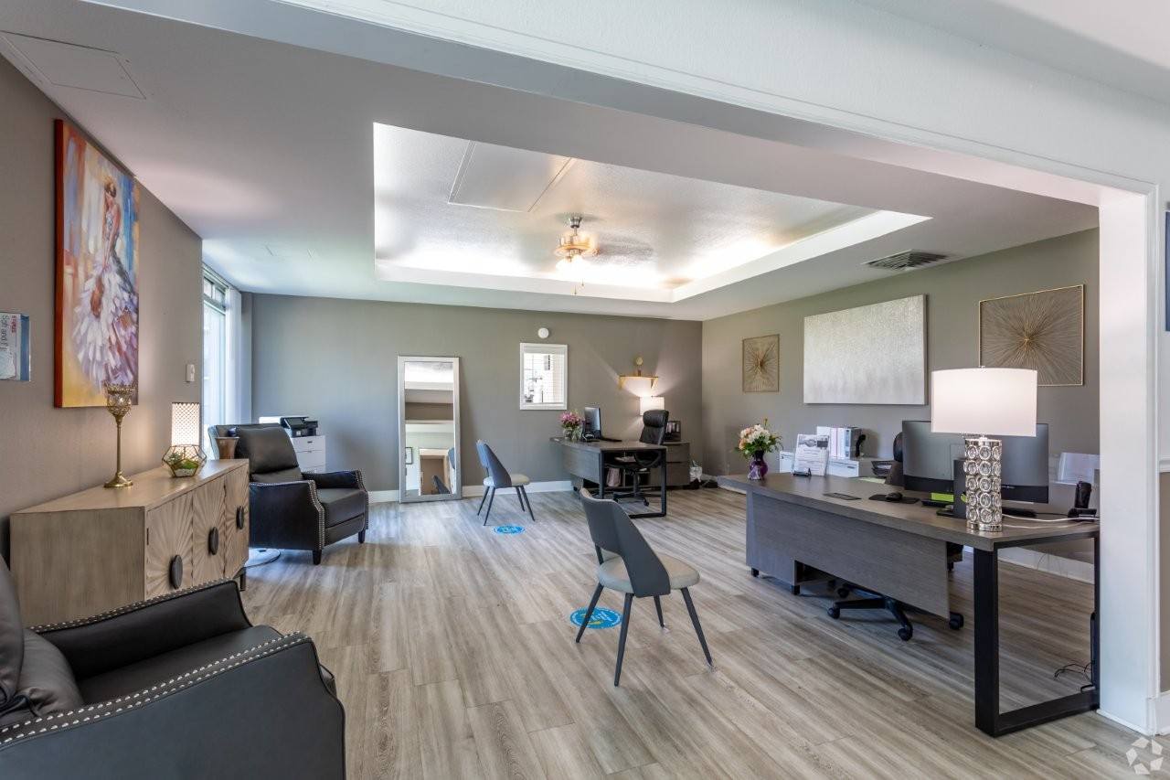 Meridian at Cherry Creek Image 10
