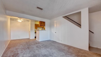 The Bradford Apartment Homes Image 3
