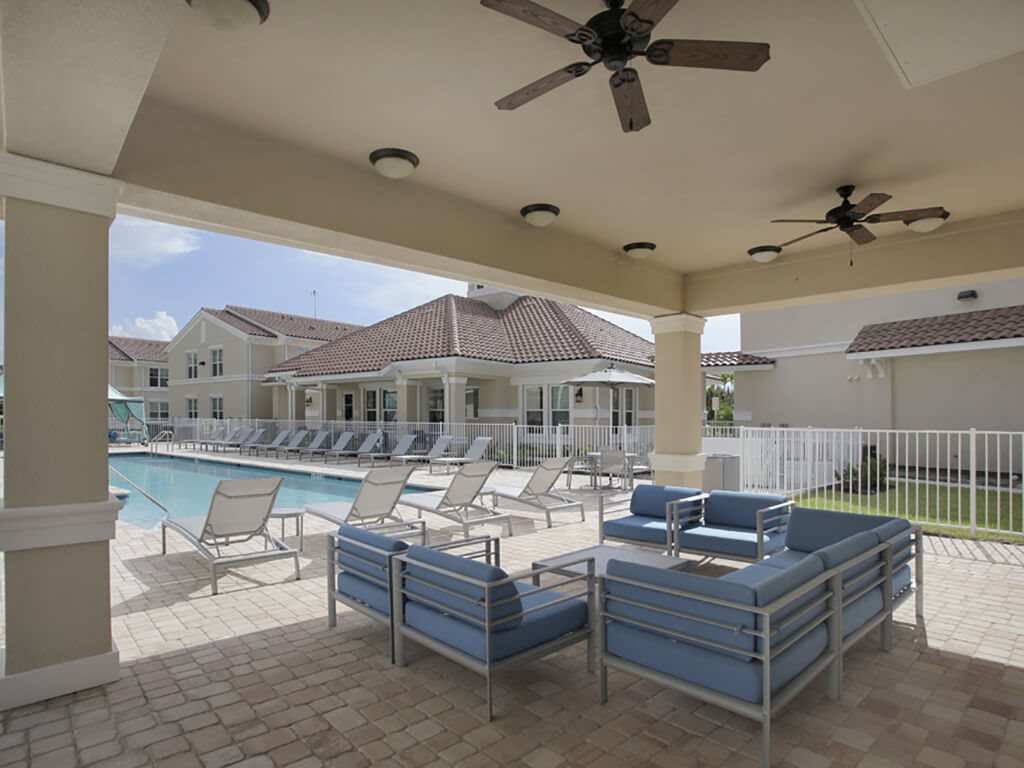 Courtyards at Estero Image 4