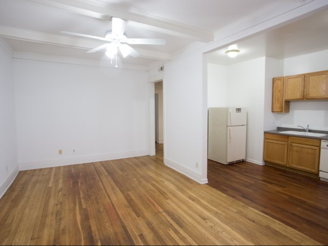 5237-5245 S Kenwood Avenue Image 5