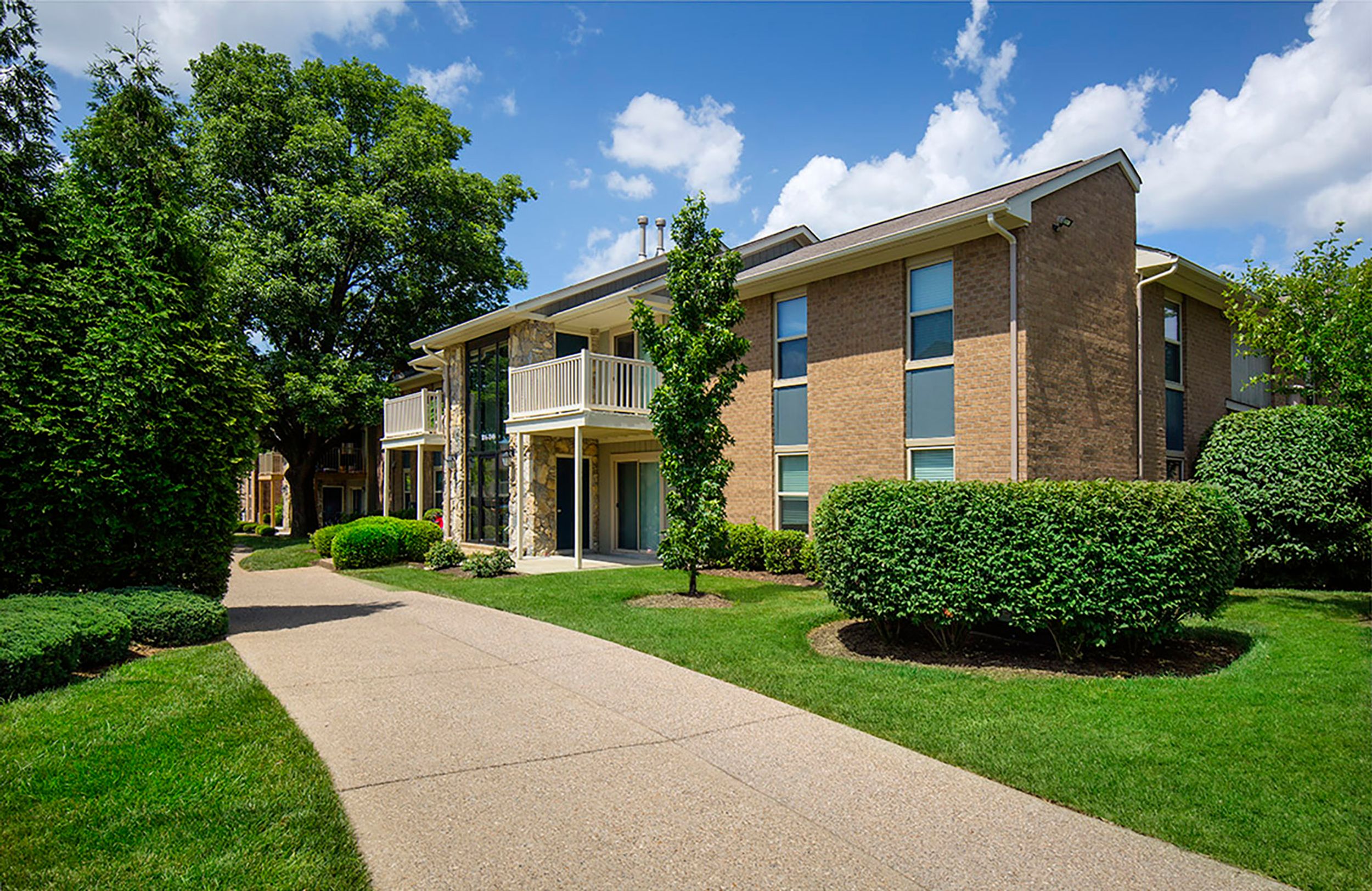 Plainview Apartments Image 2
