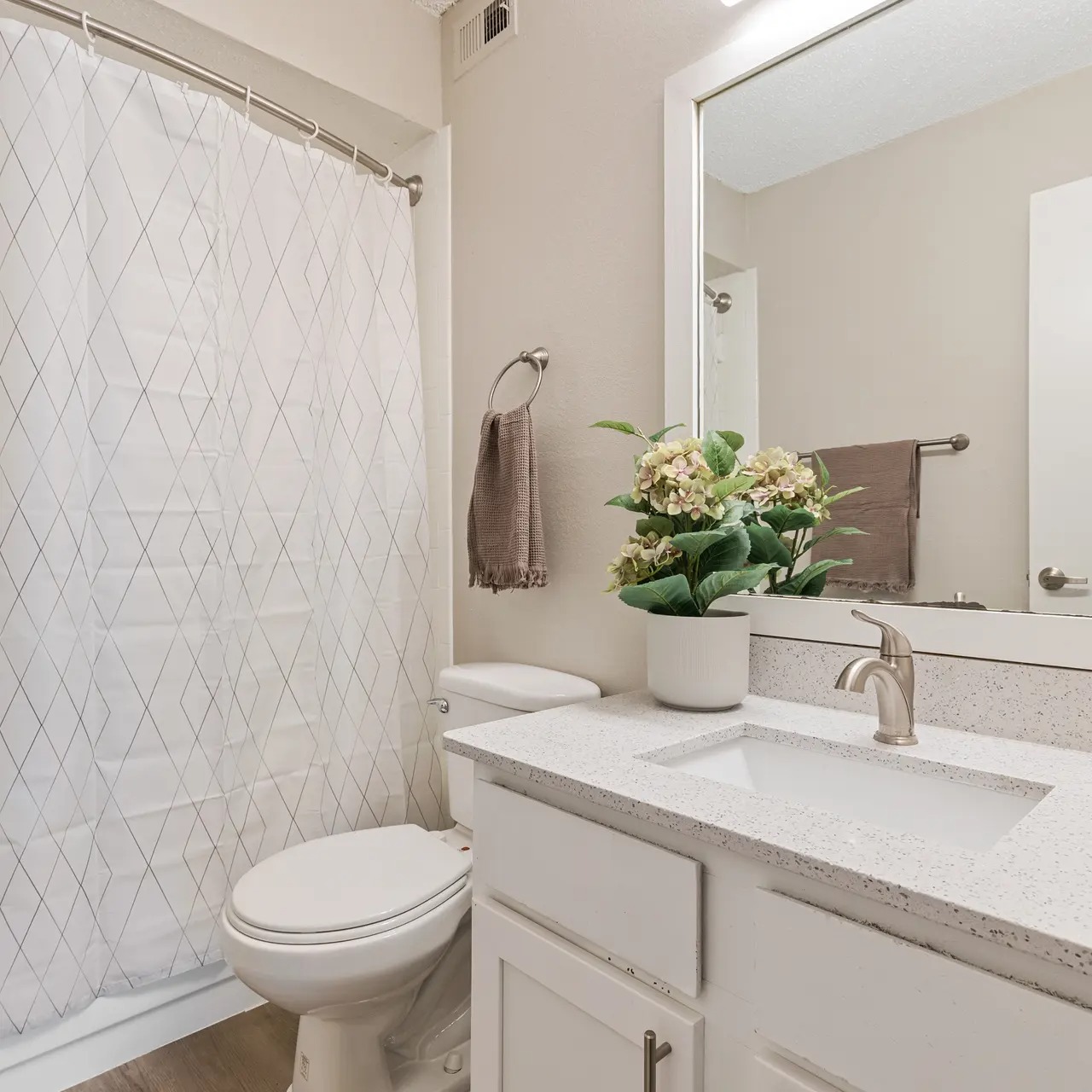 Clayton Pointe Image 18