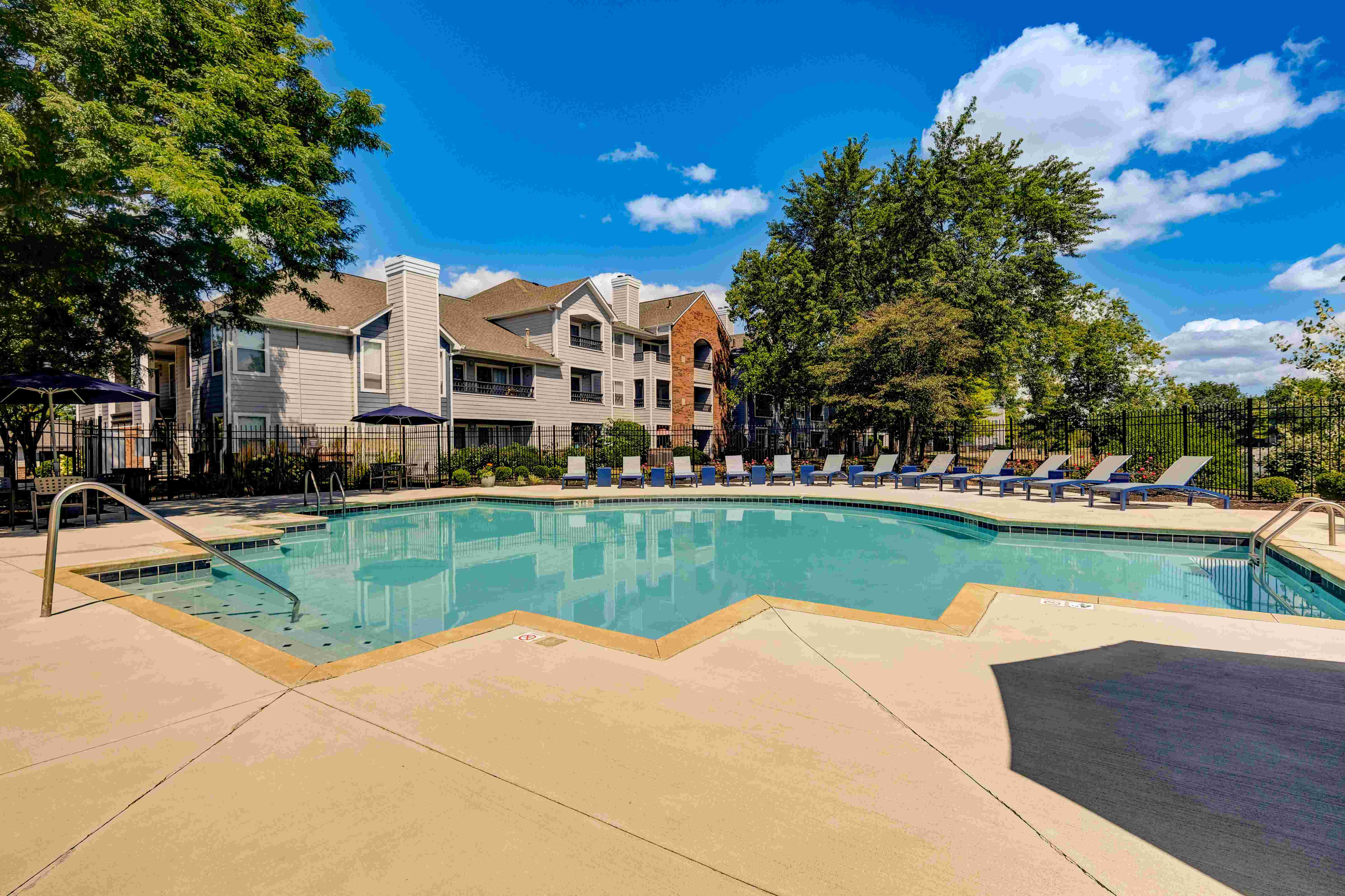 Saw Mill Village Apartments Image 24
