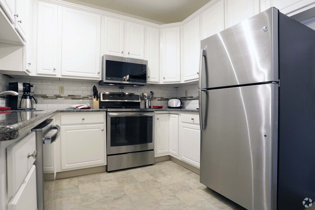 Henderson Square I and II Image 6