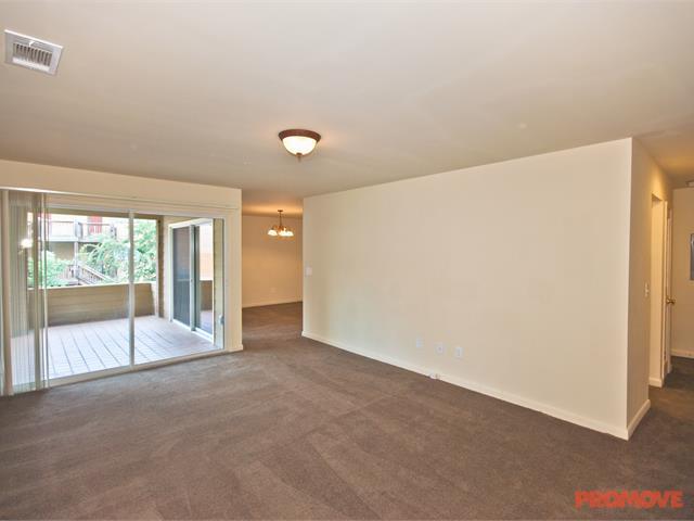 Esquire Apartments Image 9