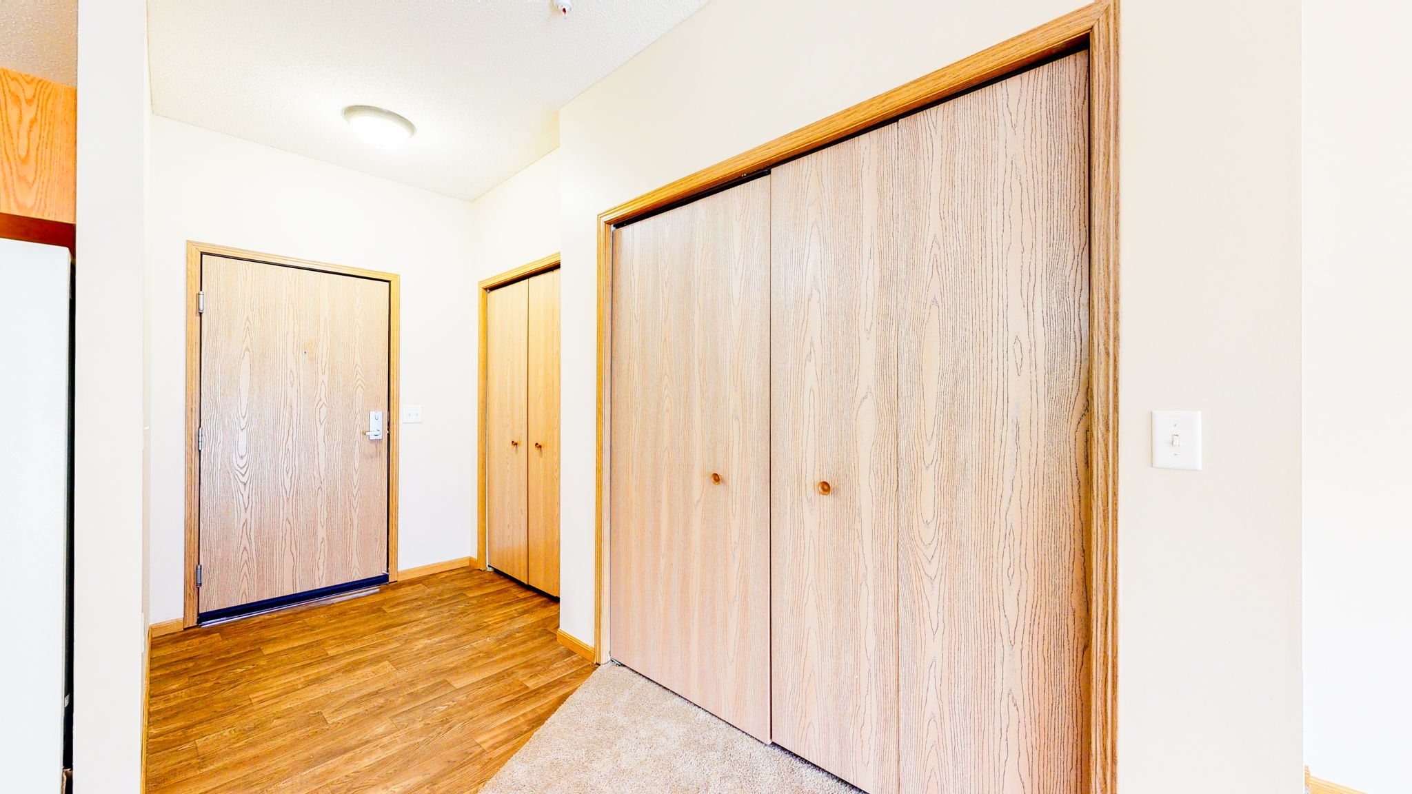 Pine - 1 bedroom/1 bath