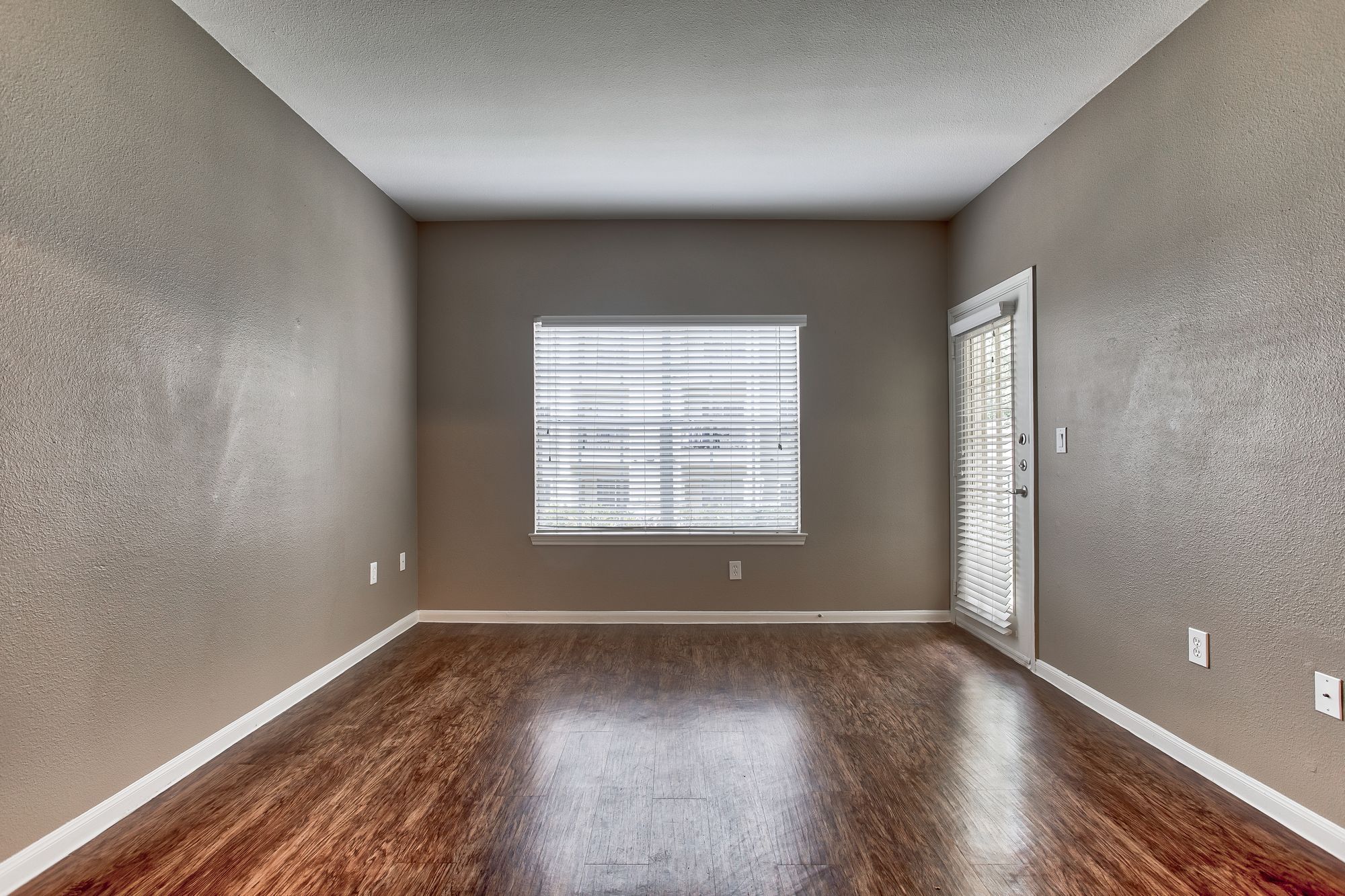 The BLVD at Medical Center Image 23