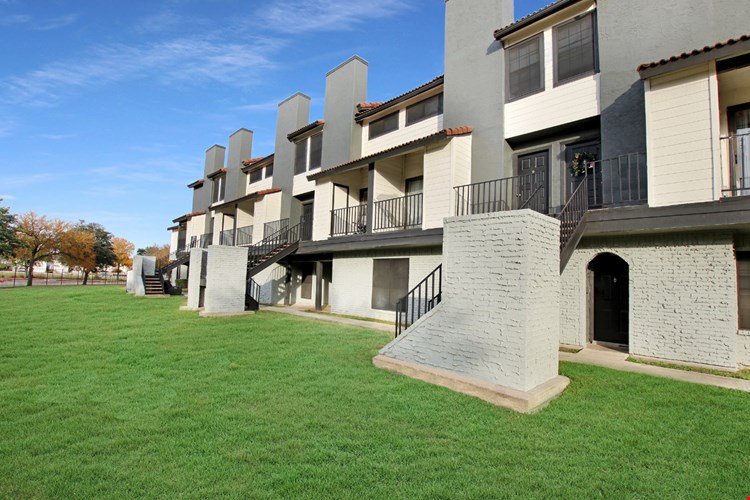 Fiona Apartment Homes Image 16