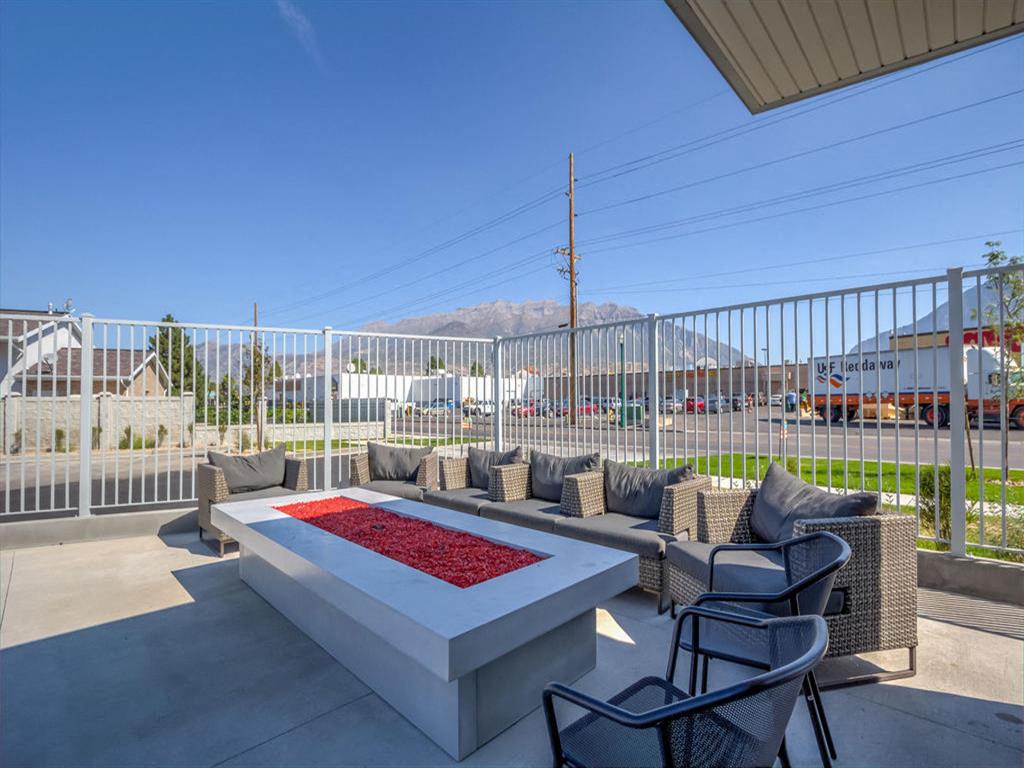 The Boulevard Image 6