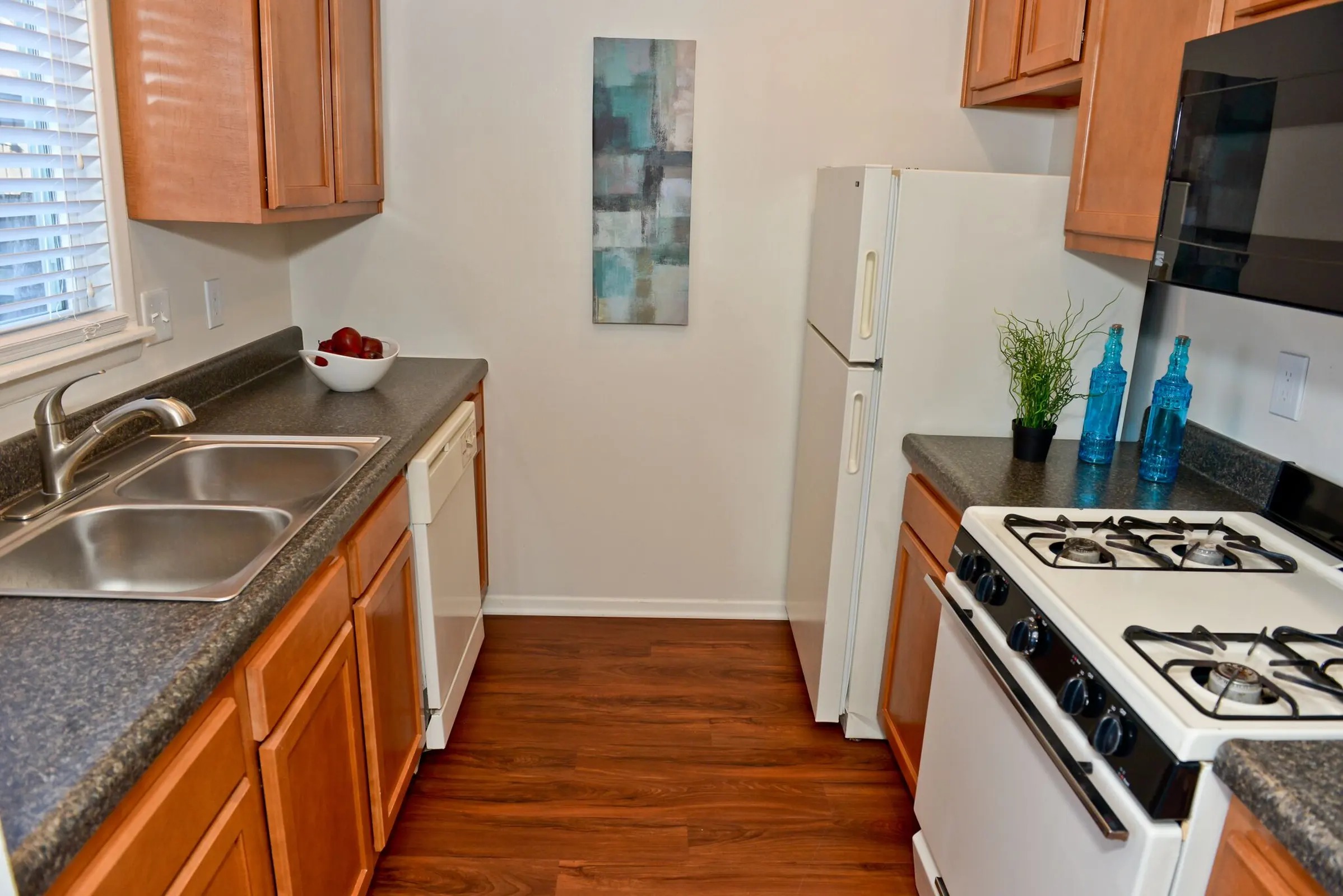 Woods of Castleton Apartments Image 10