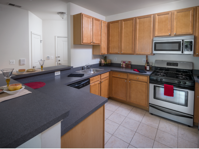 Camelot at Federal Hill Image 2