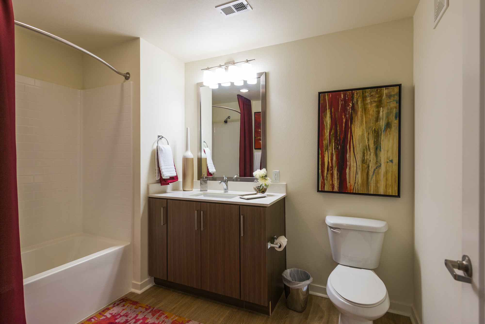 8000 Uptown Image 11