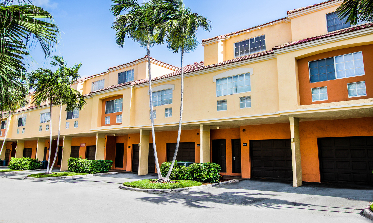 Promenade at Aventura Apartments Image 3
