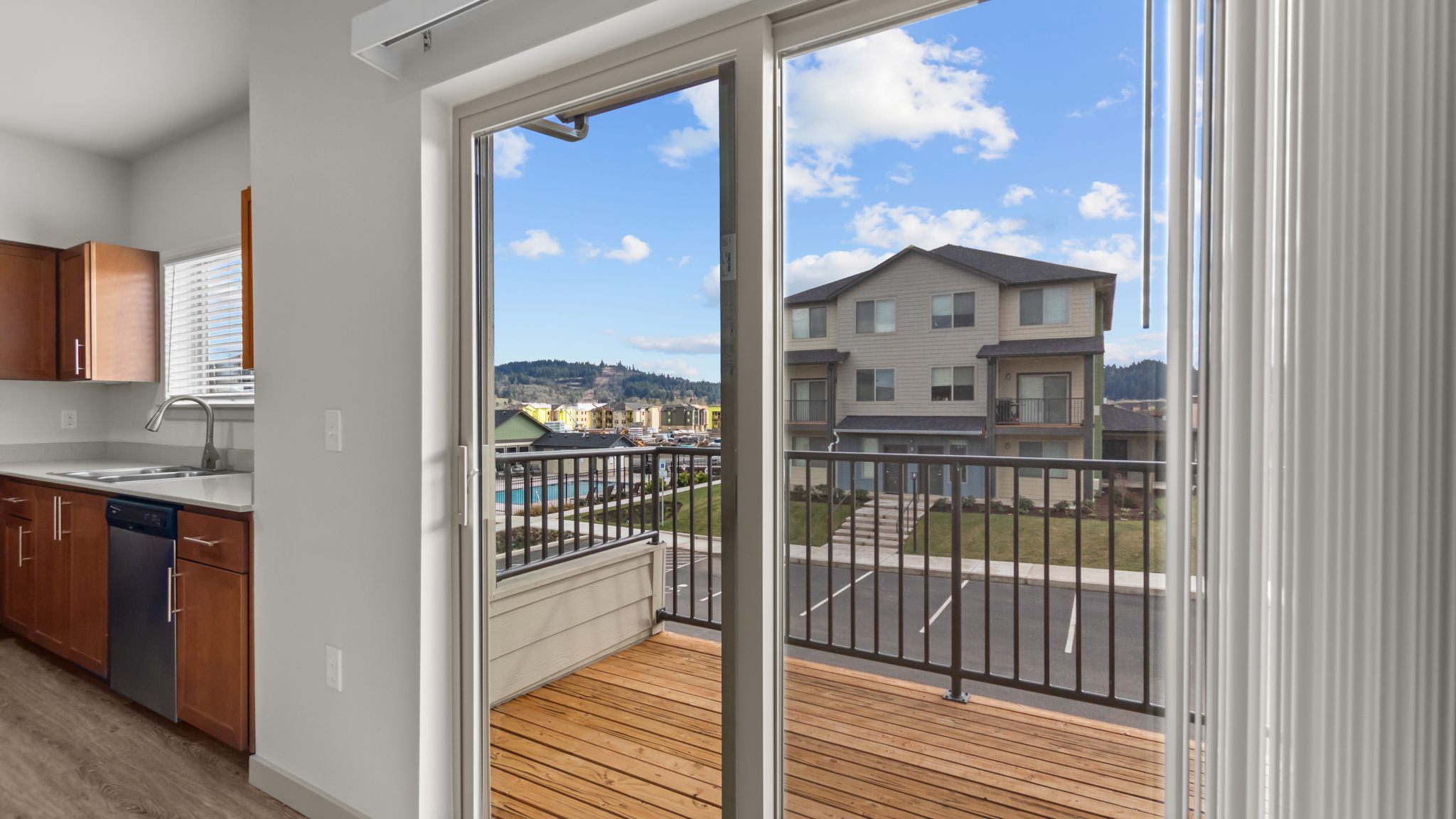 Lark View Village Image 38