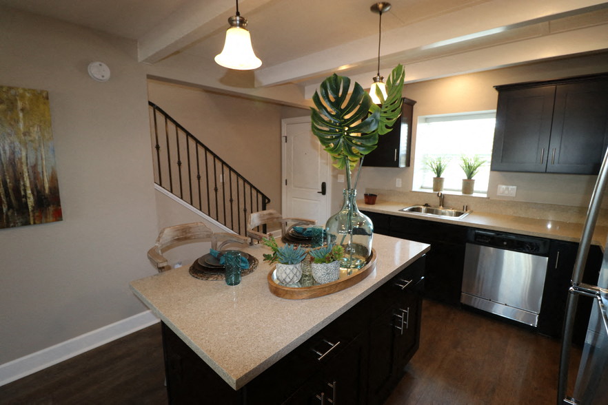 Ramblewood Apartments Image 12