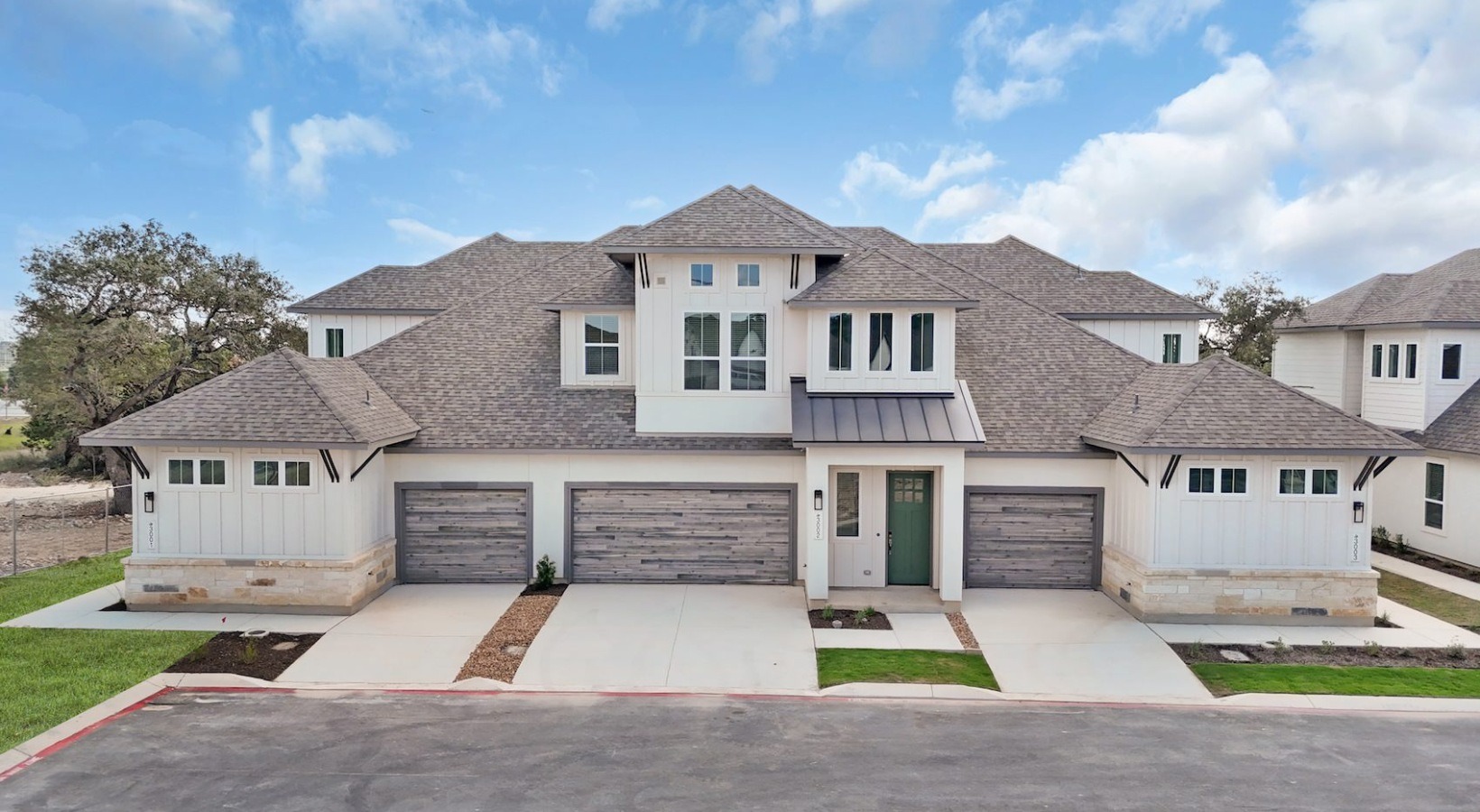 Emerald Townes Image 1