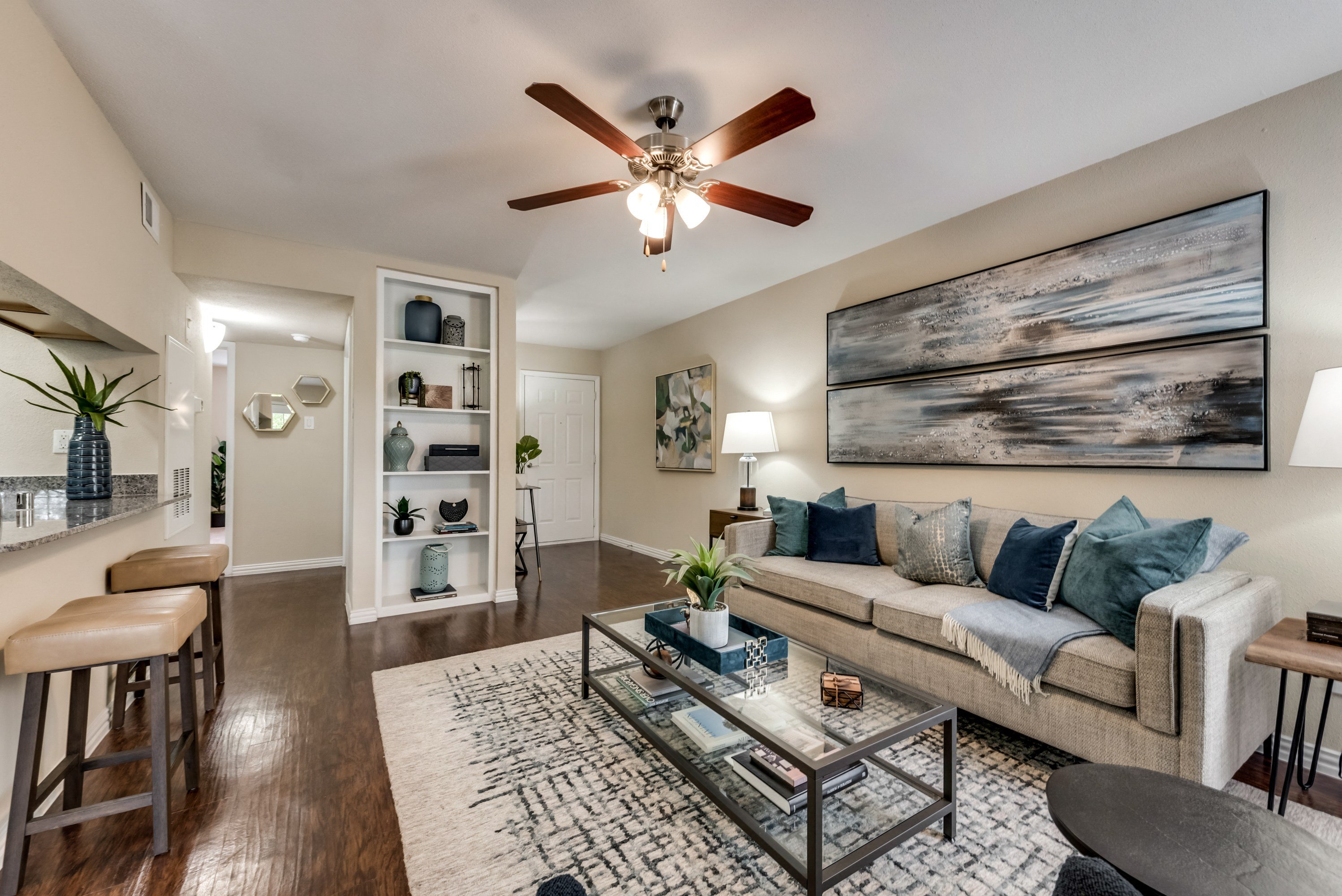 Mount Vernon Apartments | Desoto TX | Spacious Floor Plans with Hardwood Style Flooring