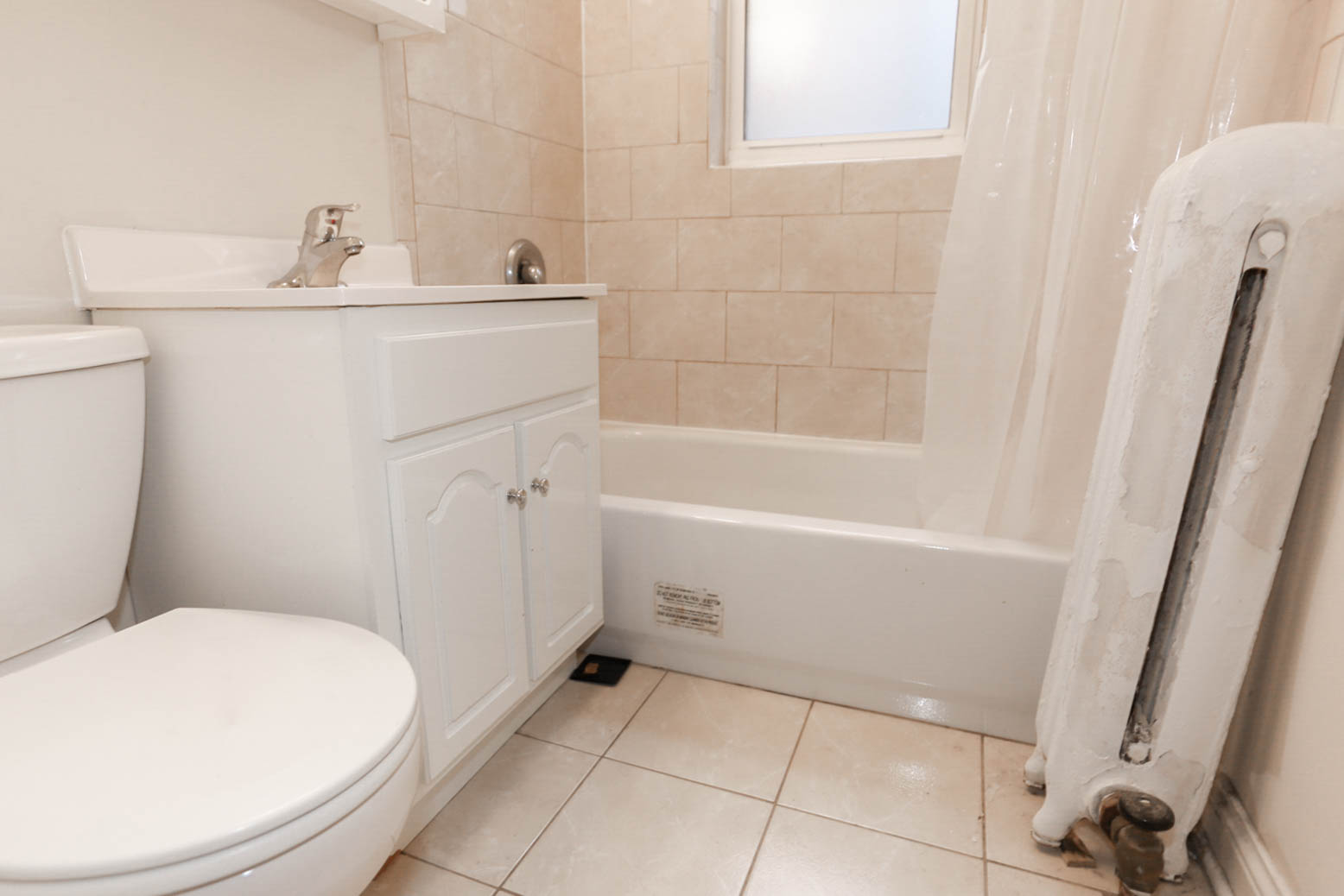 512-20 W. Cornelia Image 20