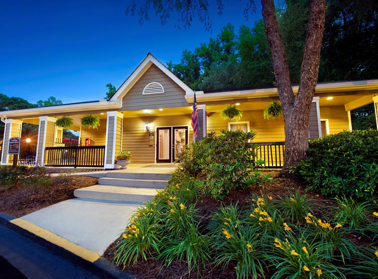 Brook Valley Apartments Image 1