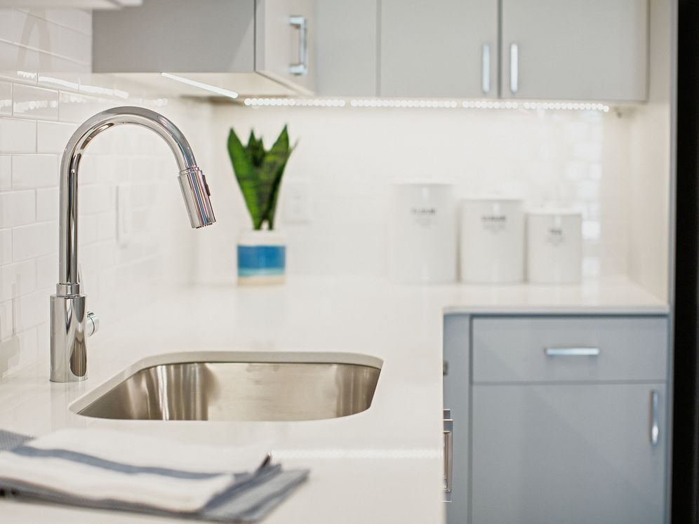 Base Scheme apartment kitchen with undercabinet lightning