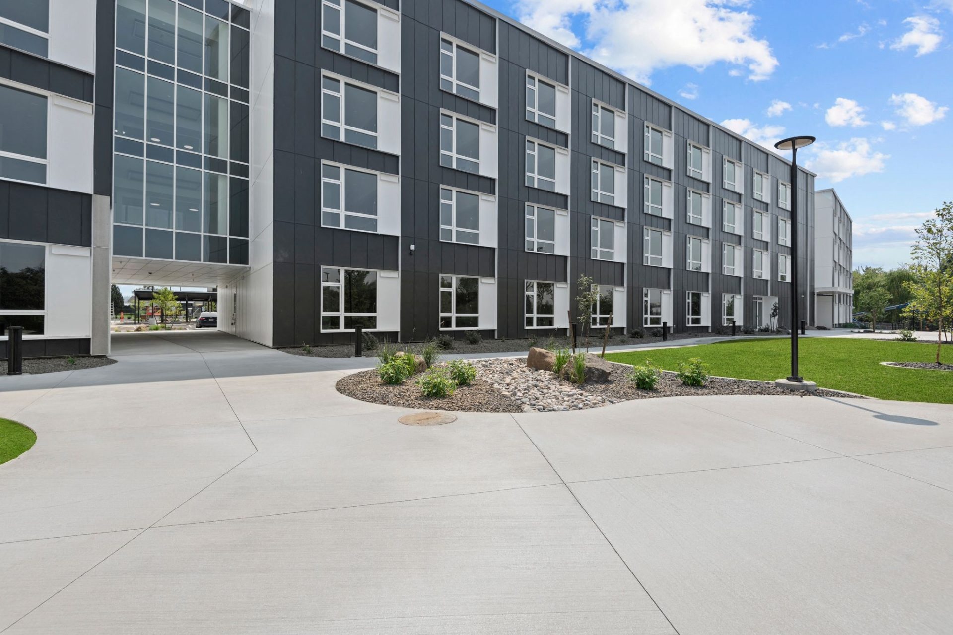Ironside Apartments Image 32