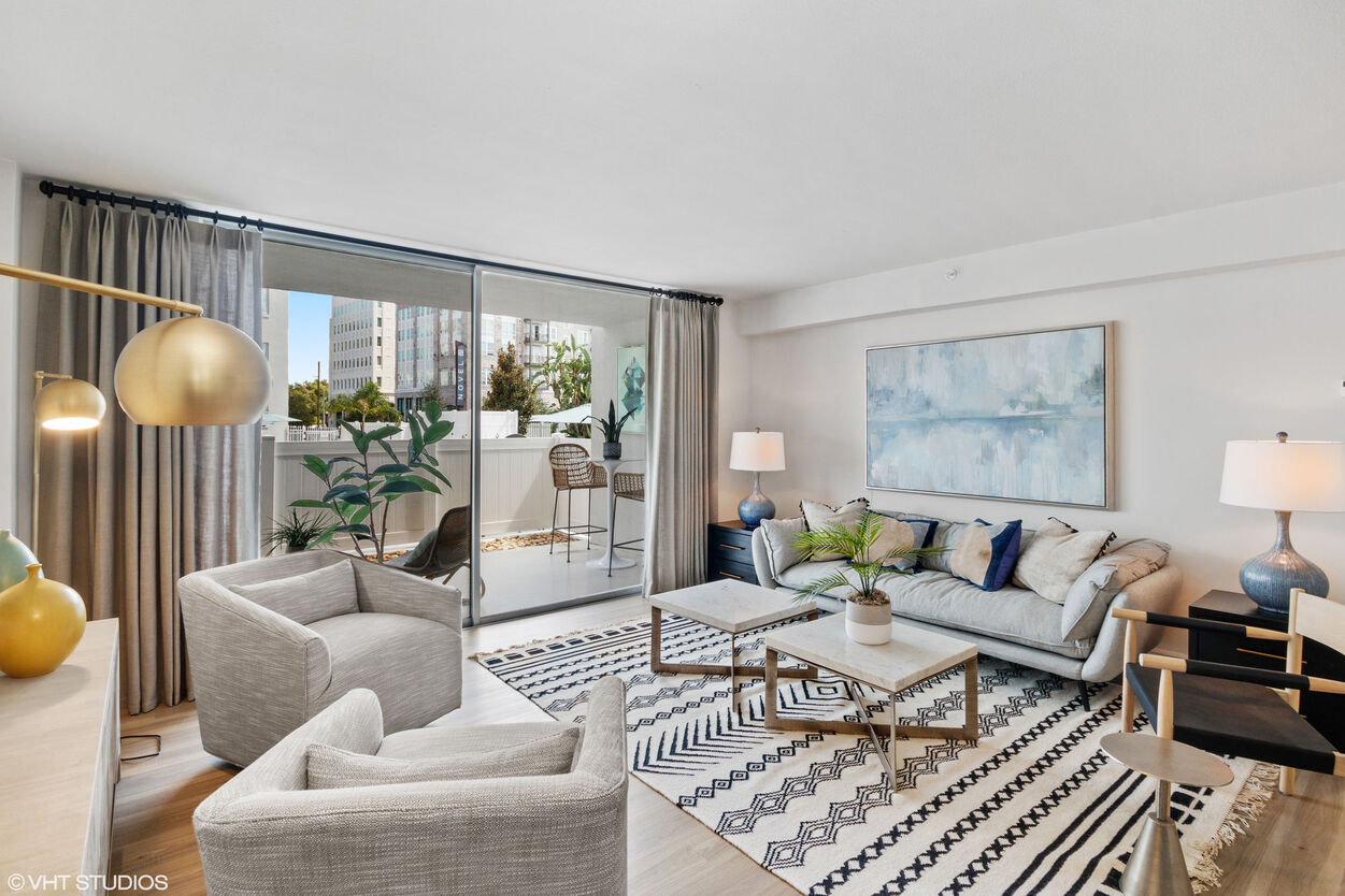 Lake Lucerne Towers Image 6