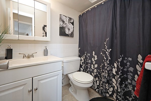 Gates Mills Place Image 12