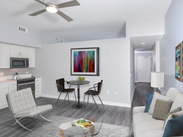 Chic New Apartment Homes in Uptown