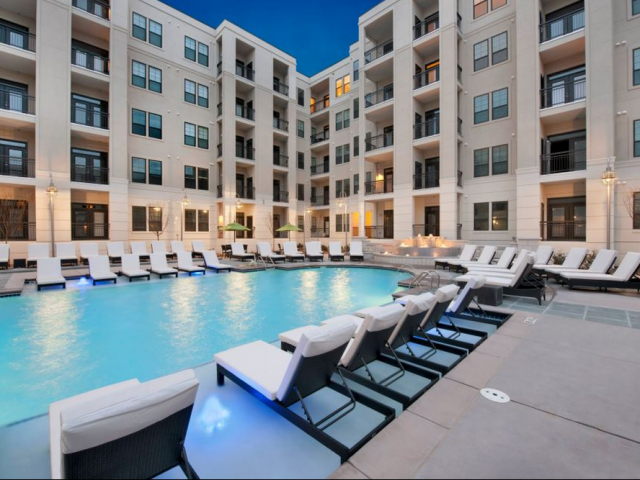 Elle of Buckhead Image 34