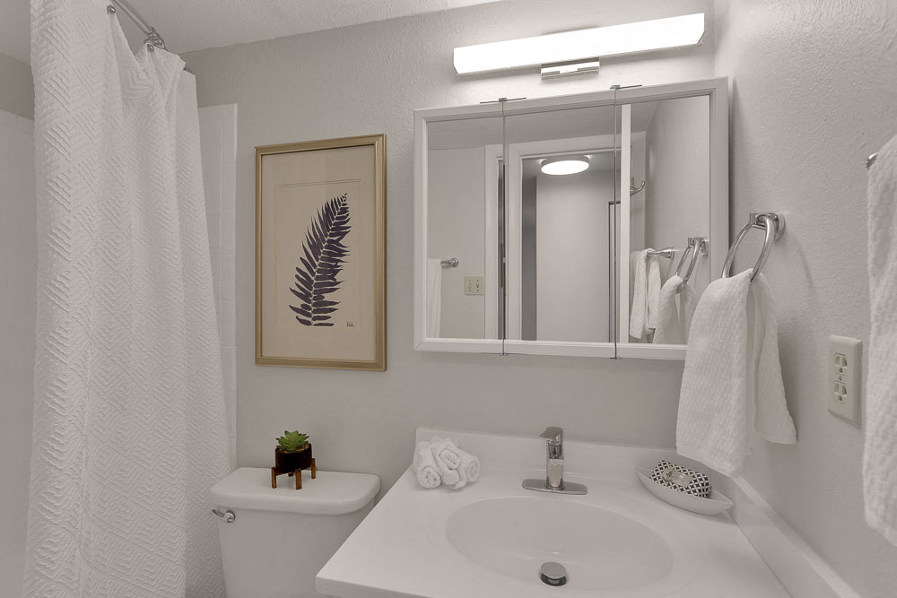 1430 Humboldt Image 12