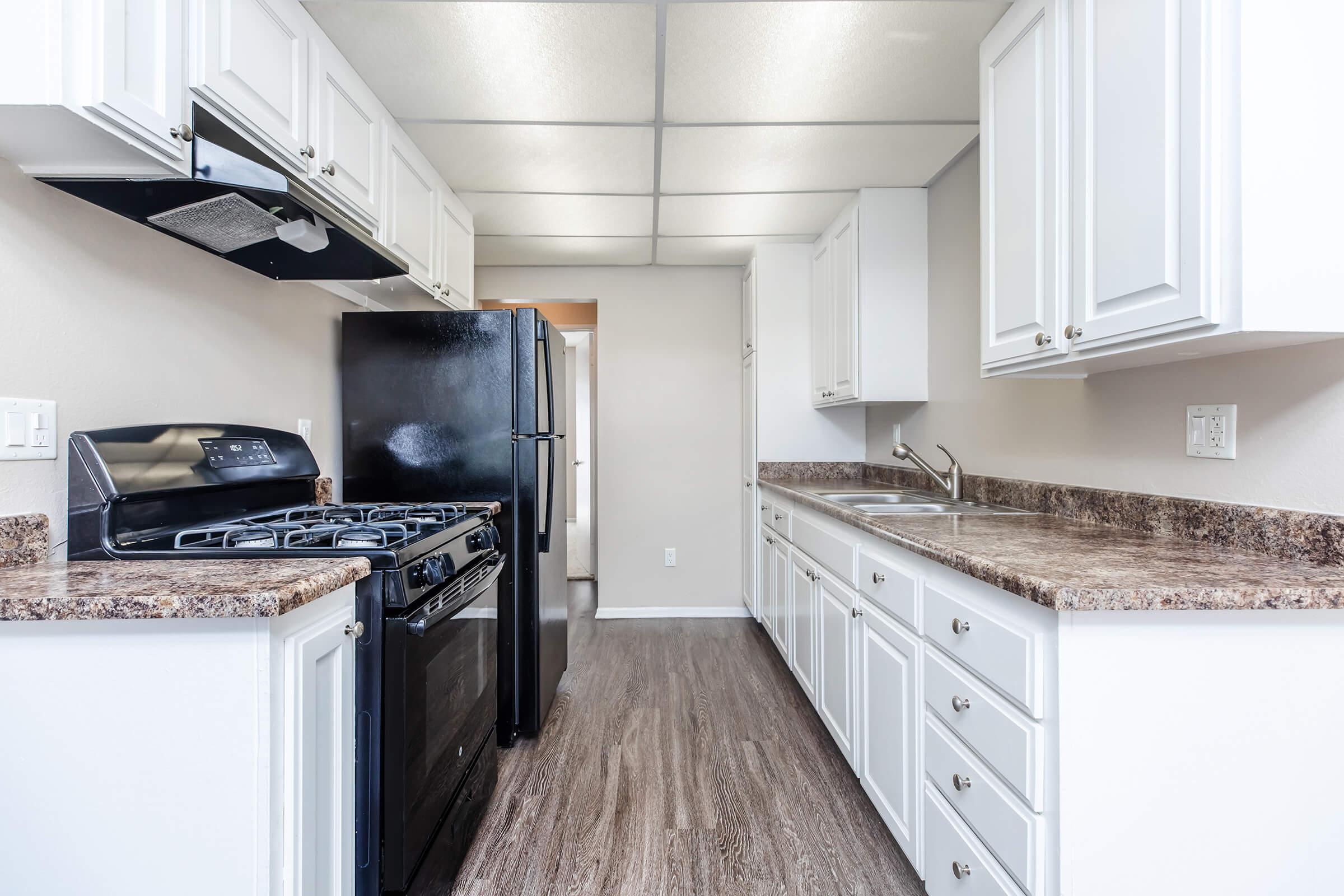 Huntington Highlander Apartment Homes Image 5