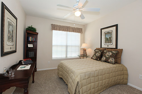 Crowne Chase Image 9