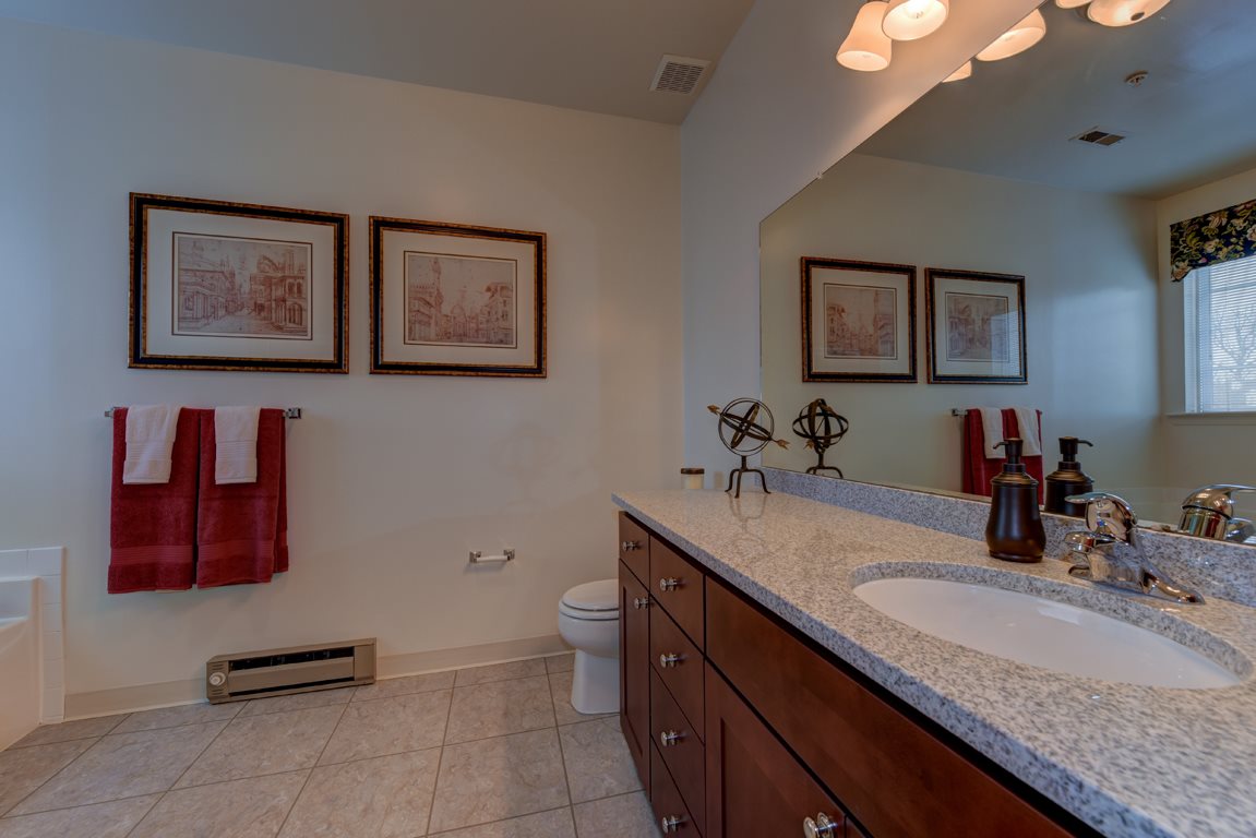 Jacobs Woods Apartments Image 17