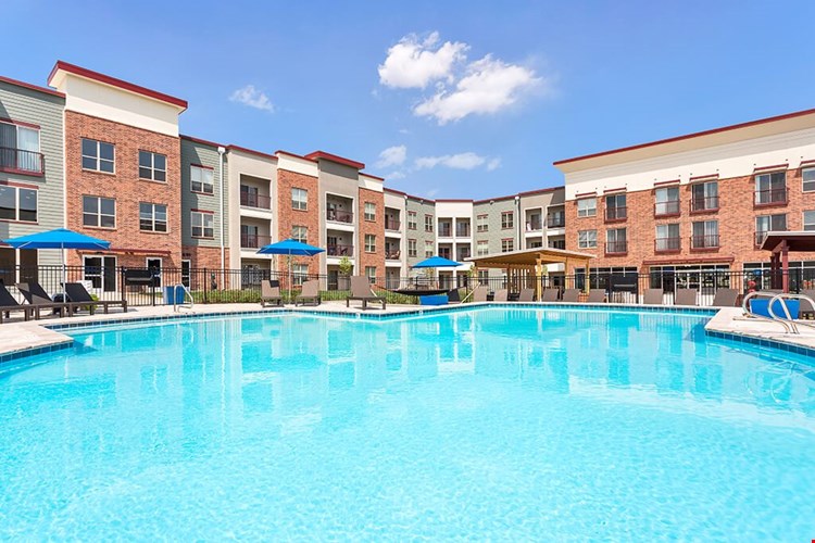 Westwood Green Apartments Image 5