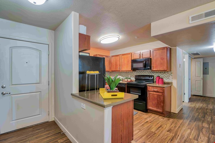 Meadowbrook Station Apartments Image 41