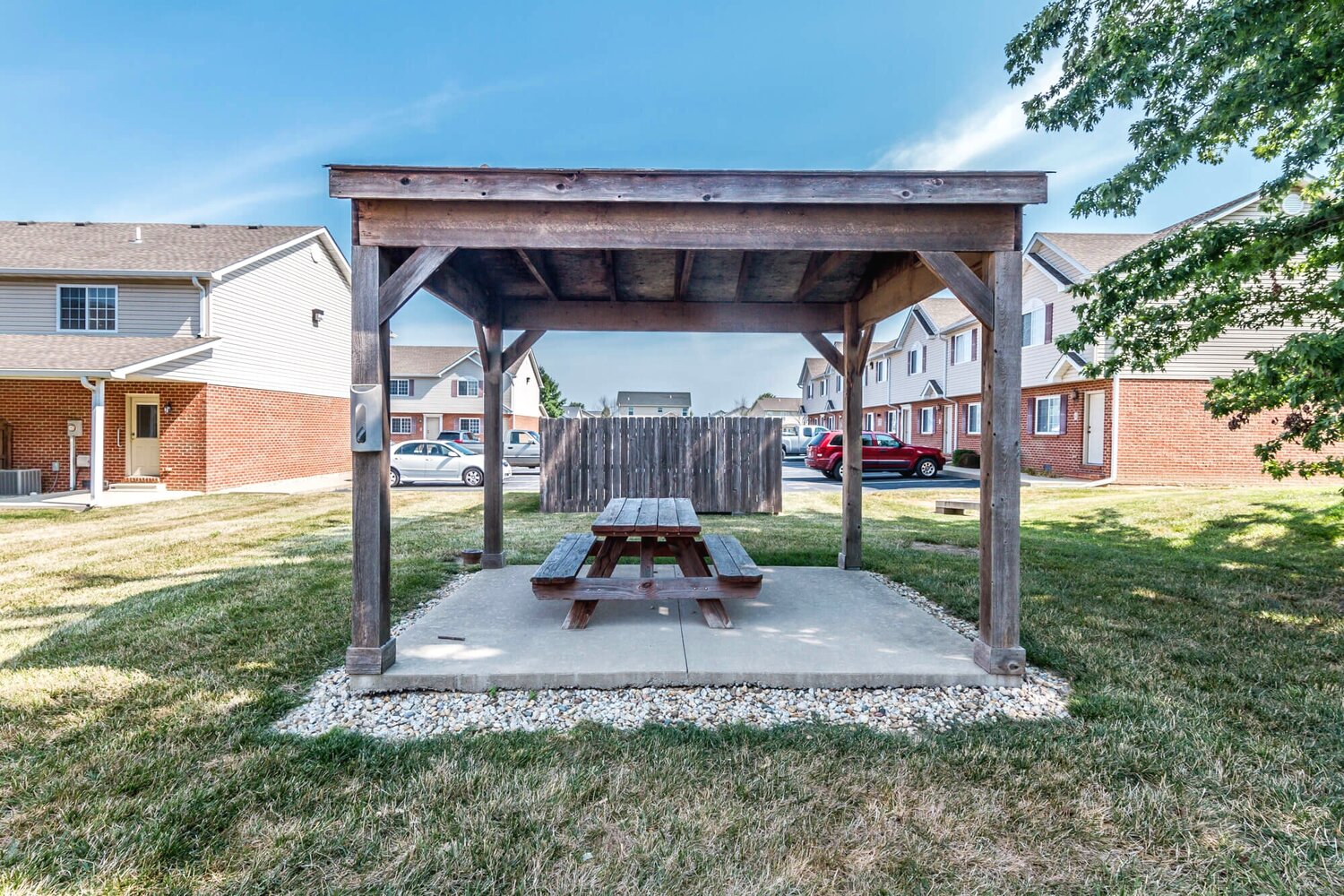 Storyboard on Fountain View Image 4