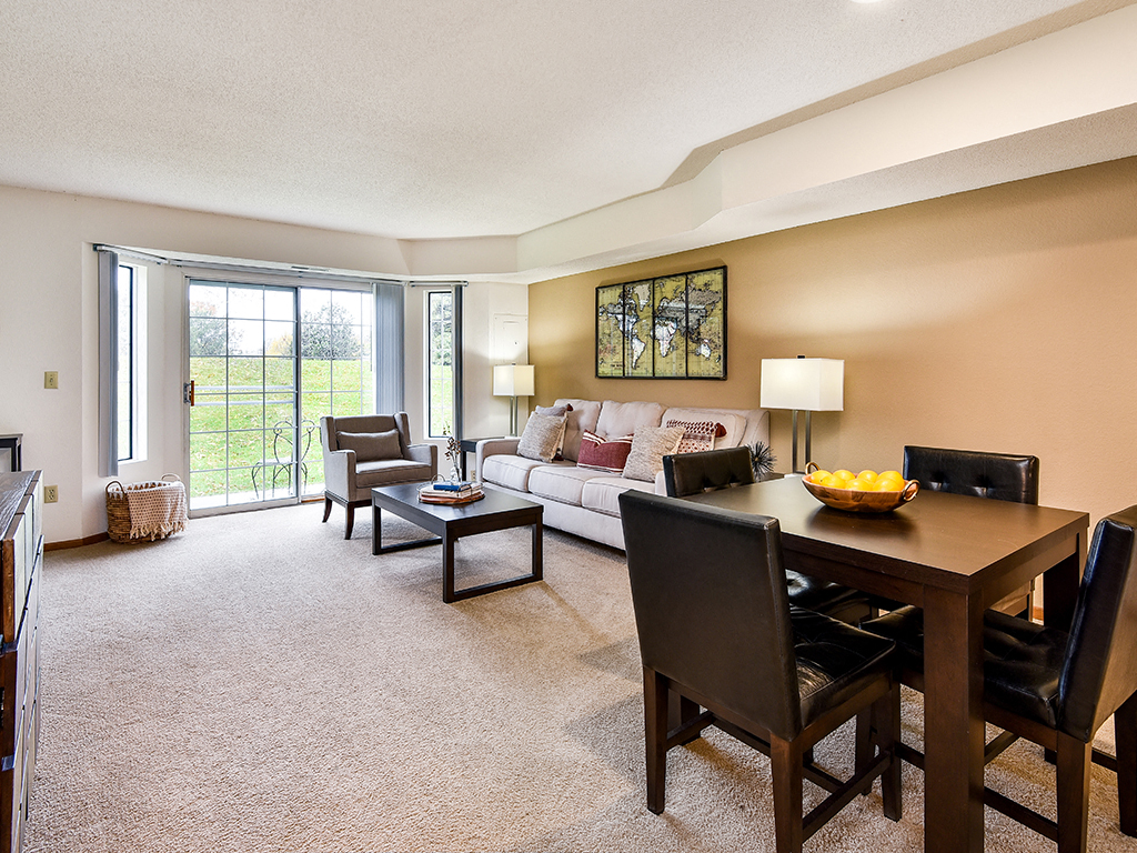 Birch Lake Townhomes Image 12