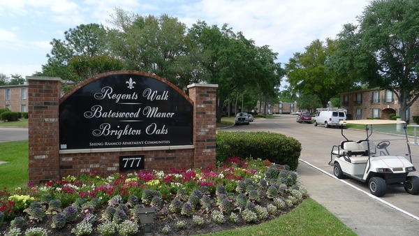 Bateswood Manor Image 1