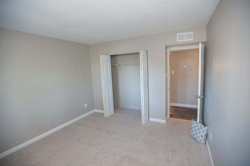 The Oaks Apartment Homes Image 18