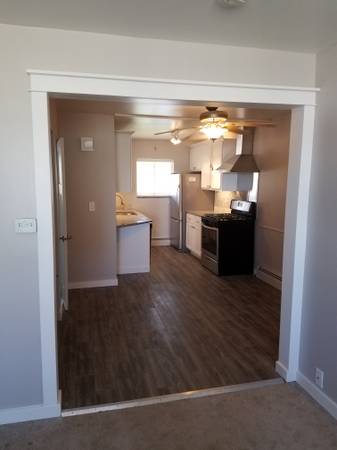 Top Of The Hill Apartments Image 4