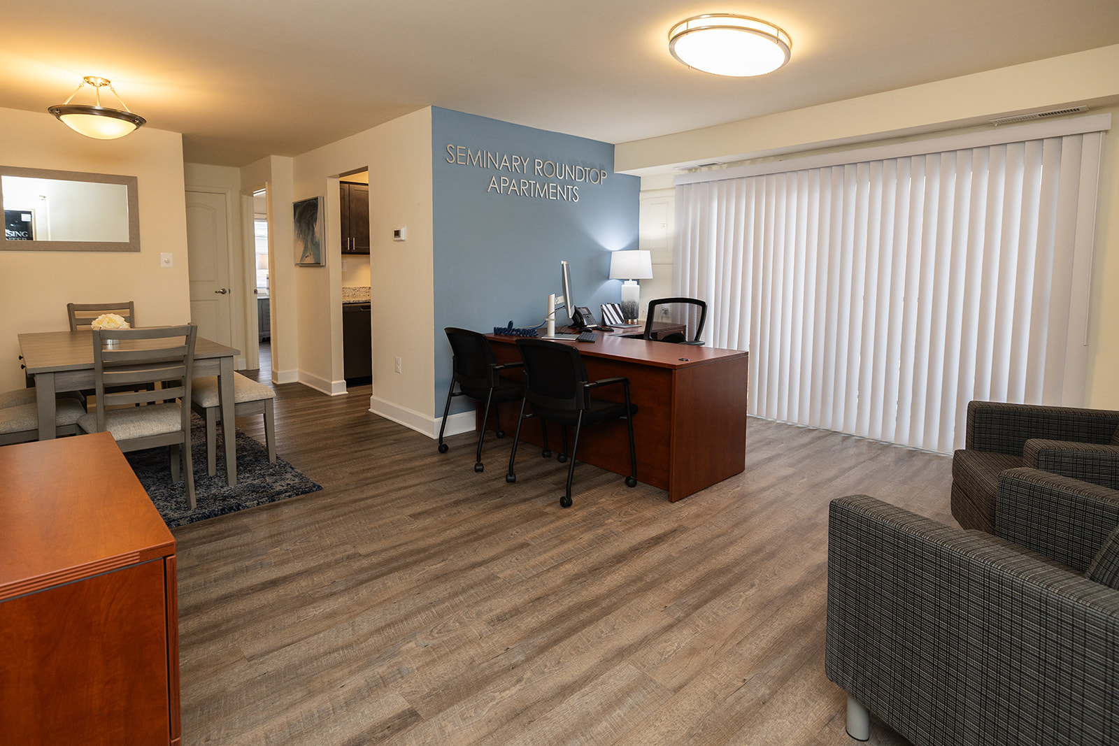 Seminary Roundtop Apartments Image 5