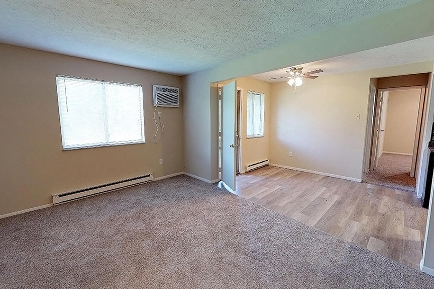 OLD Hunter Ridge Apartments Image 13