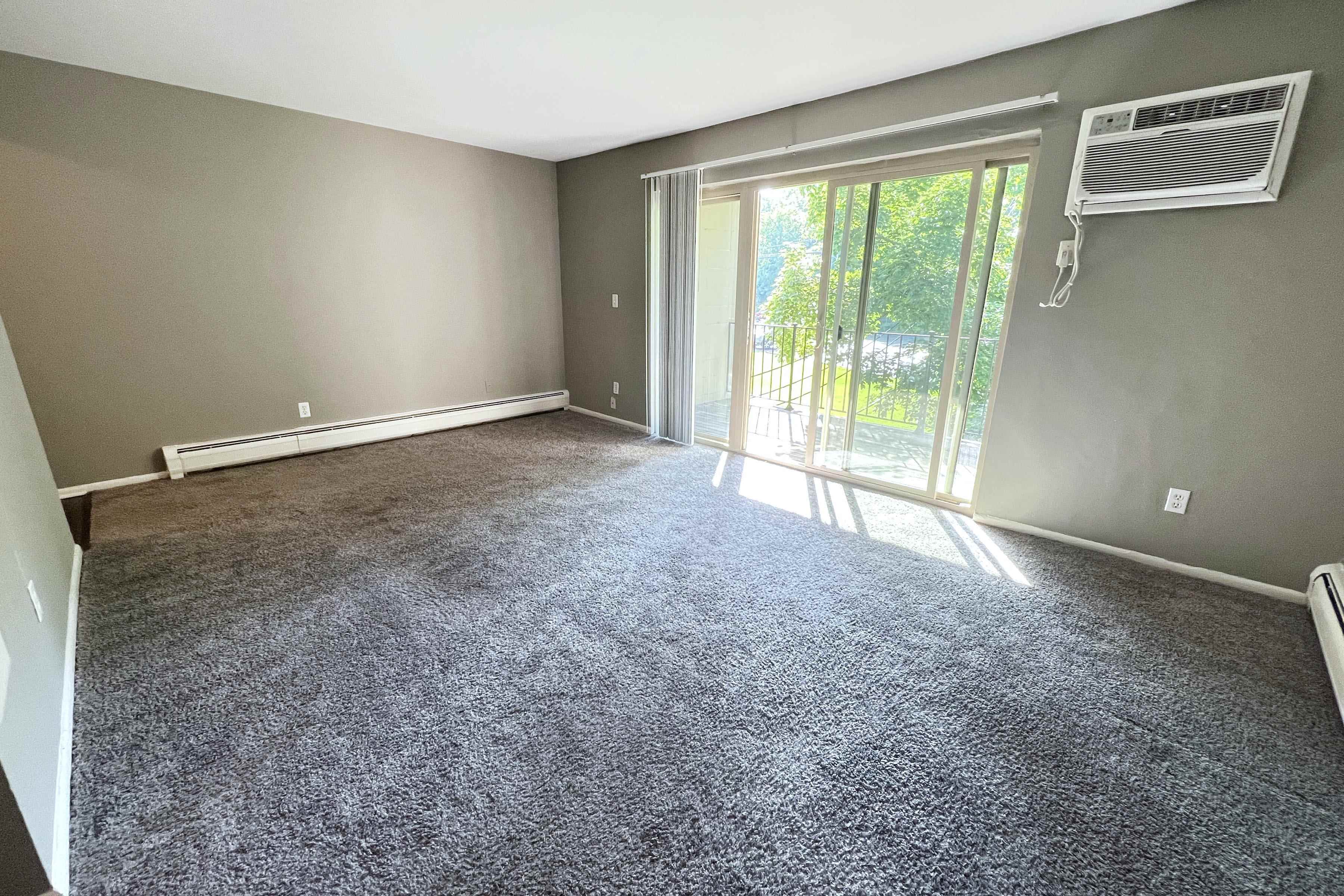 Crown Pointe Apartments Image 19